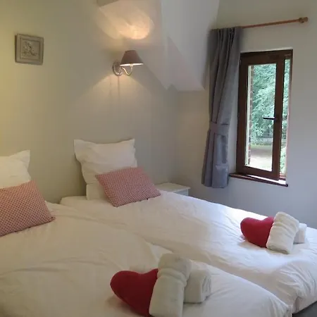 Gite Incontournable Avec Sauna Et Piscine Dans Propriete De Charme Et Boisee Villers-la-Ville